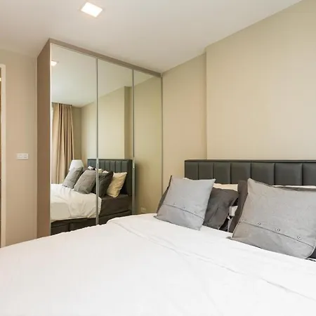 Ekkamai Apartment