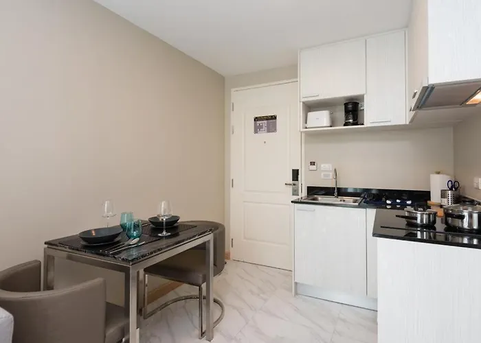 Apartment Ekkamai Bangkok